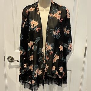 Charlotte Russe Black Floral Kimono Top